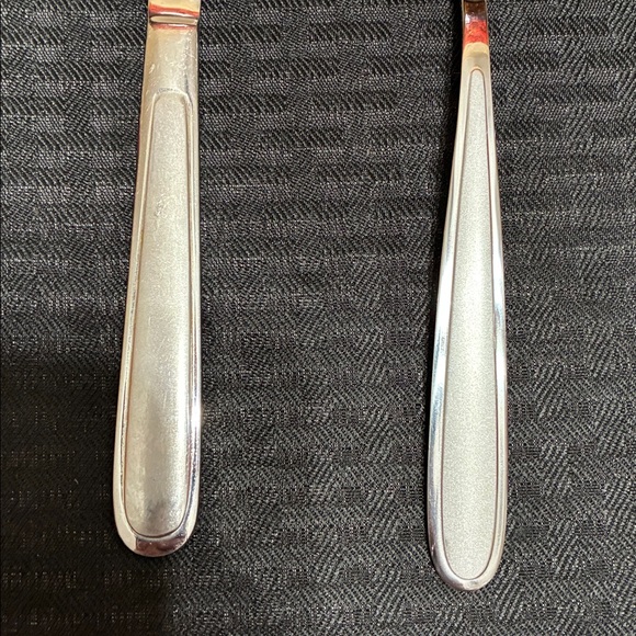 Oneida Flatware Set - Picture 5 of 5